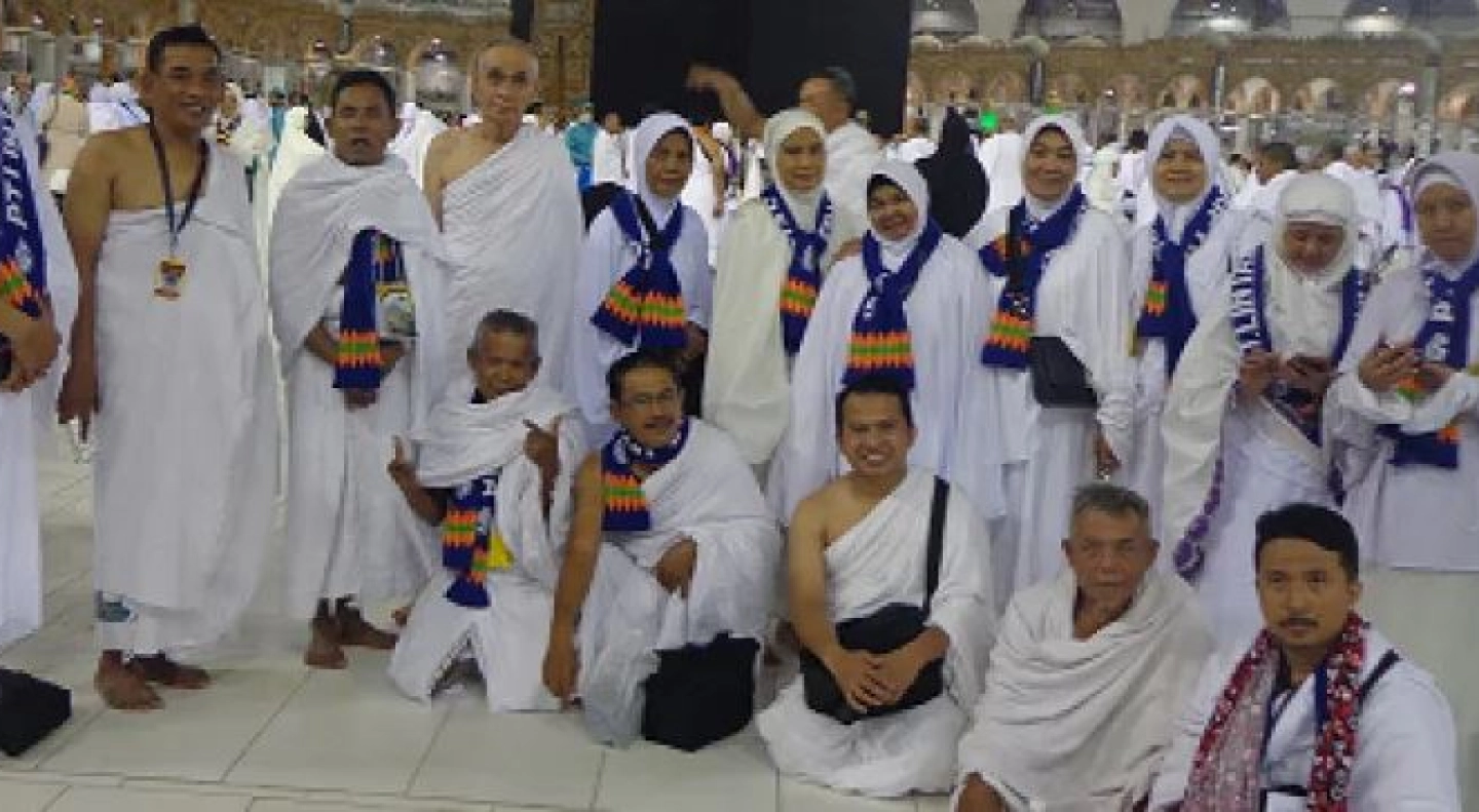 DSP  KELUARGA MELAKSANAKAN UMRAH Penulis Tim DSP