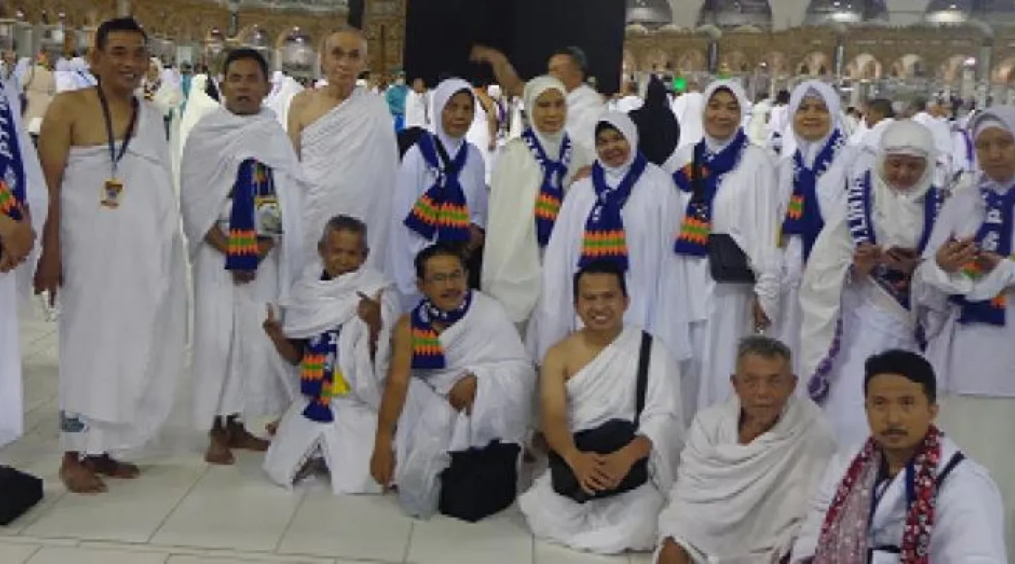 DSP & KELUARGA MELAKSANAKAN UMRAH Penulis: Tim DSP