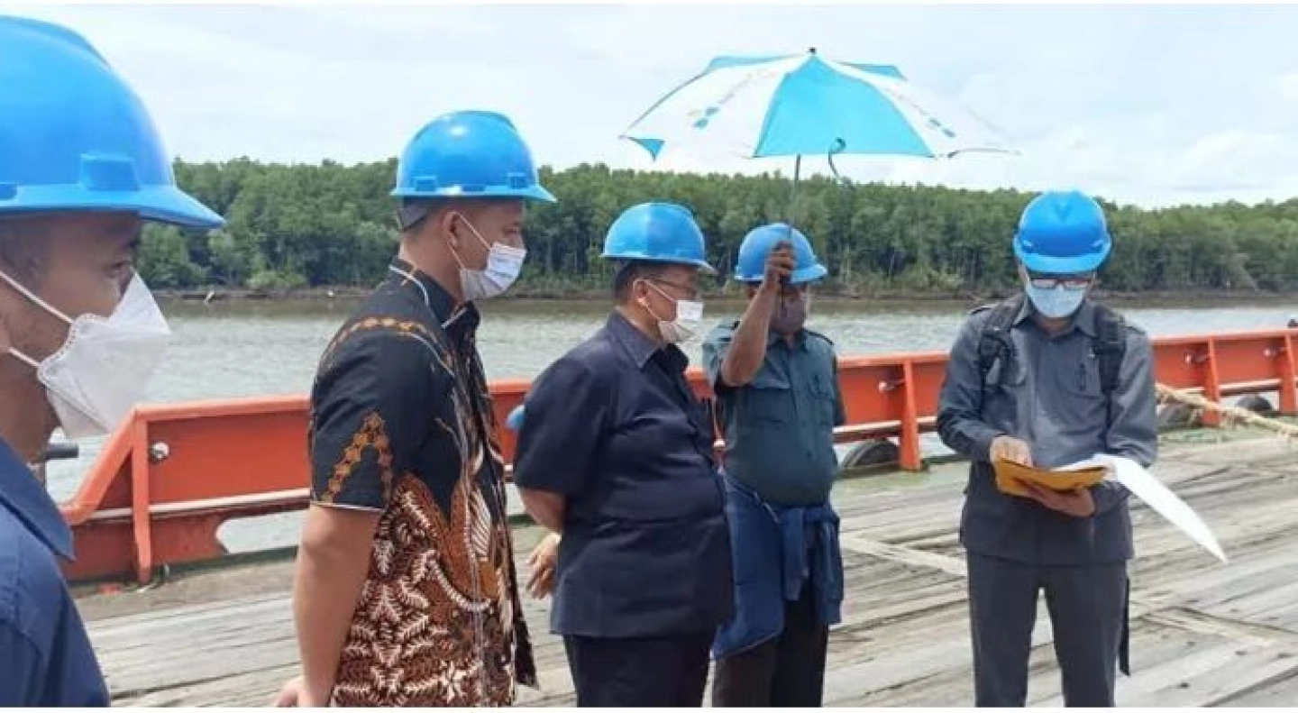 Pelaksanaan Pengangkatan Sita Eksekusi Terhadap Objek Sita Eksekusi Berupa Kapal Landing Craft